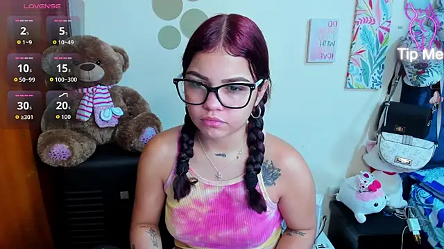 Emma boo online show from December 18, 2025, 3:40 pm