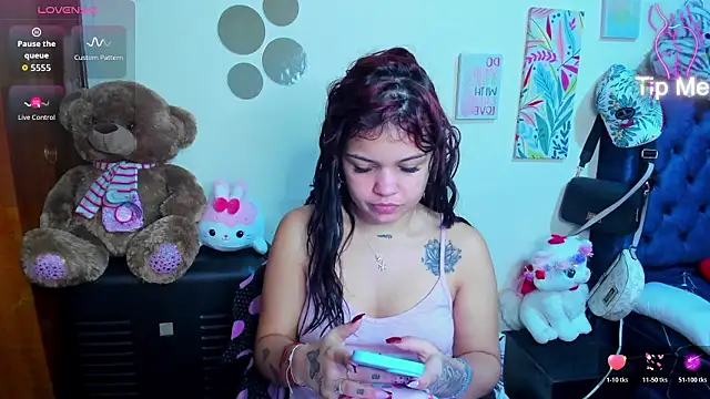 Emma boo online show from February 4, 2026, 3:07 pm