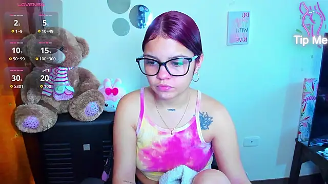 Emma boo online show from March 29, 2026, 2:39 pm