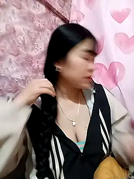 Snapshot of Nul-chal chatting on February 5, 2026, 7:46 am Nul-chal online show from February 5, 2026, 7:46 am