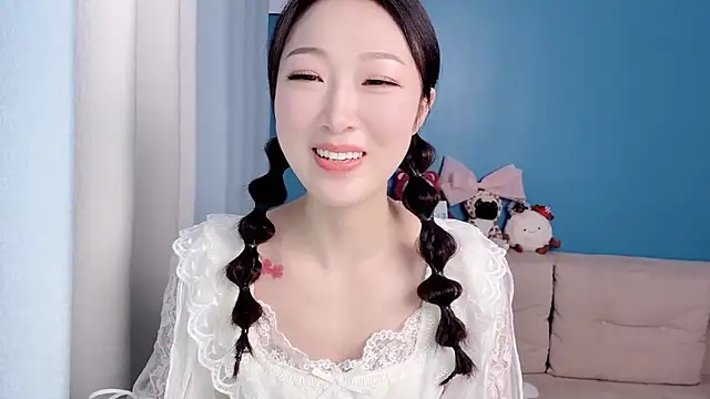 ella55-- online show from March 6, 2026, 1:13 am