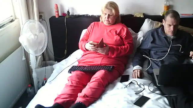 Sylviastar46 online show from December 20, 2025, 11:17 am