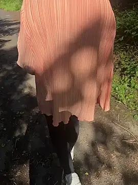 Teeny-Slut18 online show from June 9, 2026, 3:12 pm