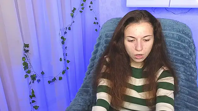 Snapshot of Ulyanix chatting on November 16, 2025, 4:29 am Ulyanix online show from November 16, 2025, 4:29 am