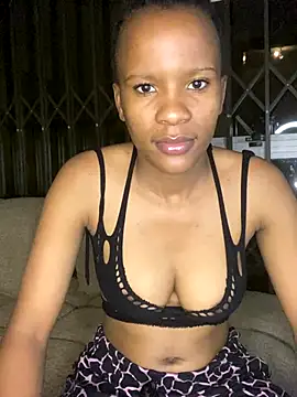 Maahlerh123 online show from October 29, 2025, 8:54 pm