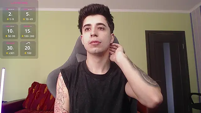 Snapshot of Yofukashii chatting on November 18, 2025, 7:35 am Yofukashii online show from November 18, 2025, 7:35 am