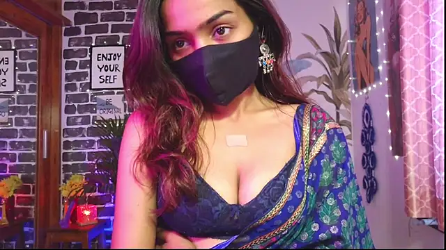 Saloni9 online show from April 6, 2026, 4:21 am