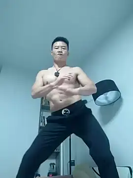 tian7788 online show from November 18, 2025, 2:43 pm