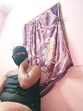 pujapujarrrr online show from January 11, 2026, 12:43 pm