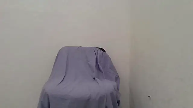 Little Milf 5 online show from November 14, 2025, 6:39 pm