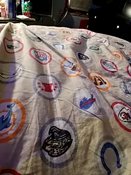 lerma26153 online show from October 29, 2025, 5:04 pm