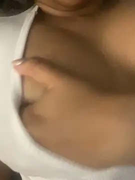 Snapshot of KatrinaMore chatting on November 6, 2025, 2:56 am KatrinaMore online show from November 6, 2025, 2:56 am