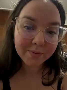 Snapshot of justaldita chatting on November 4, 2025, 12:21 am justaldita online show from November 4, 2025, 12:21 am