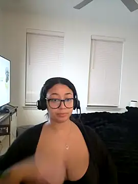 minha baby online show from November 16, 2025, 3:34 am