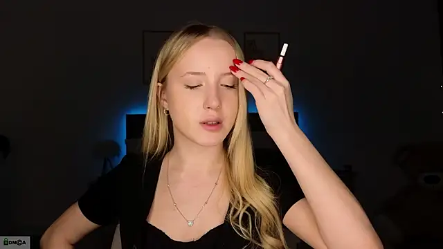 Snapshot of adele_armass chatting on February 8, 2026, 8:56 pm adele armass online show from February 8, 2026, 8:56 pm