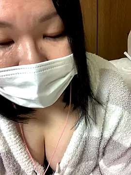 Snapshot of mina_mi_na chatting on November 17, 2025, 5:30 pm mina mi na online show from November 17, 2025, 5:30 pm