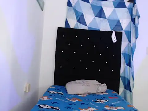 zoelittle3 online show from November 2, 2025, 1:08 am