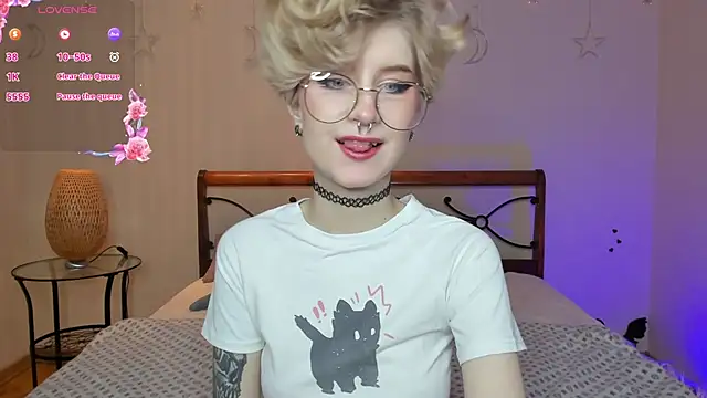 Angel Julles online show from November 6, 2025, 1:28 am