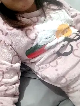 Elina 99 online show from November 4, 2025, 4:22 am