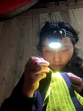 bi-bo123 online show from December 14, 2025, 1:49 pm