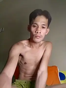 Hot-babyyboy30 online show from November 18, 2025, 1:33 am