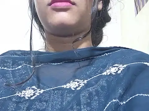 Nancy queen001 online show from November 7, 2025, 8:47 am