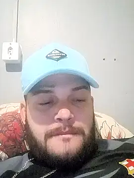 cesarcampos2210 online show from October 30, 2025, 1:56 pm