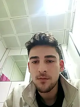 yasinesra757  online show from January 8, 2026, 9:39 pm