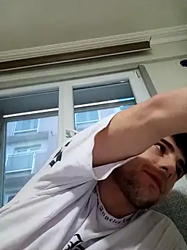 yasinesra757  online show from April 6, 2026, 4:30 pm