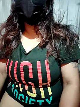 BlingblingT online show from November 6, 2025, 5:25 pm