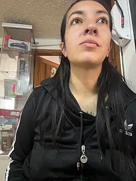 Salome Marck online show from November 15, 2025, 2:13 pm