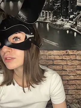 bunnyria1 online show from October 31, 2025, 1:56 pm