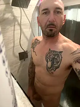 RobsBigD online show from November 4, 2025, 5:23 pm