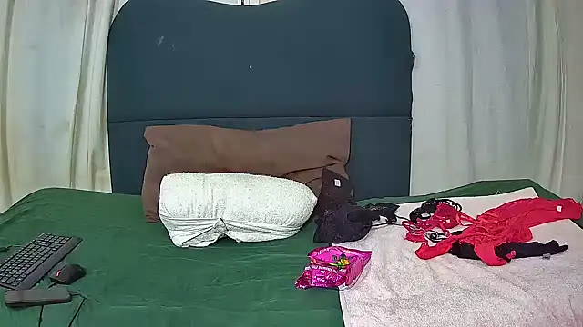 Squirt bitchxxx online show from November 9, 2025, 7:12 pm