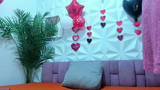 Anggie Miller online show from February 26, 2026, 10:14 am