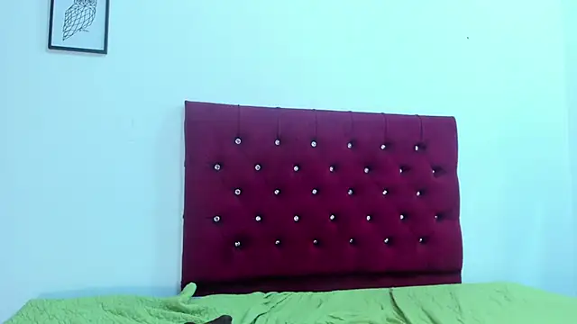 Anggie Miller online show from March 25, 2026, 11:33 pm