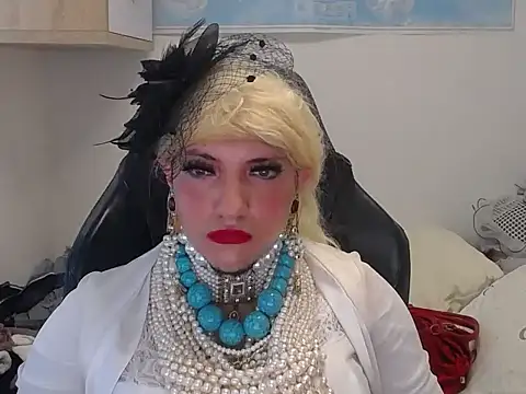 VanesaCrossic online show from June 5, 2026, 10:21 am