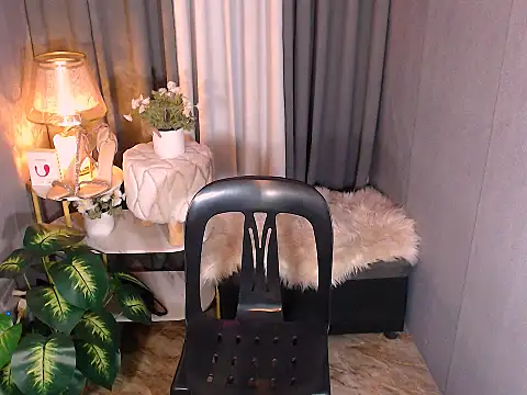 transSTARprincess online show from March 27, 2026, 4:51 am