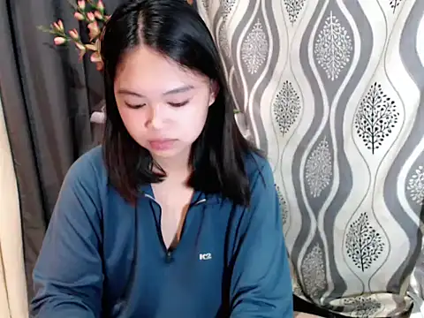 lustfullakim online show from February 20, 2026, 4:53 am