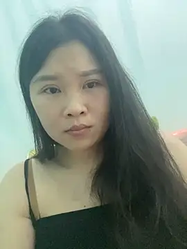 Blue-nice123 online show from November 6, 2025, 3:24 pm