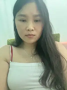 Blue-nice123 online show from November 12, 2025, 1:11 pm