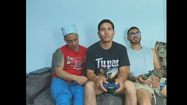 Snapshot of thebadboys05 chatting on November 10, 2025, 11:59 pm thebadboys05 online show from November 10, 2025, 11:59 pm