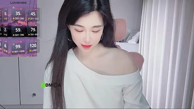 YunShan-33 online show from May 22, 2026, 4:19 am