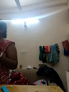 Hot-Sana2 online show from November 12, 2025, 9:53 am