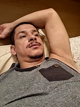 Snapshot of Kasadosfd chatting on February 28, 2026, 1:01 pm Kasadosfd online show from February 28, 2026, 1:01 pm