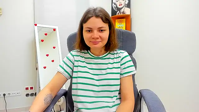 Snapshot of Stella-Maers chatting on February 2, 2026, 8:35 am Stella-Maers online show from February 2, 2026, 8:35 am