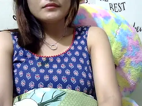 maira 33 online show from May 22, 2026, 4:56 pm