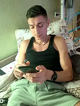 Snapshot of SoftVoltage chatting on January 7, 2026, 7:49 pm SoftVoltage online show from January 7, 2026, 7:49 pm