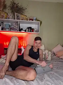 Snapshot of SoftVoltage chatting on February 18, 2026, 8:32 am SoftVoltage online show from February 18, 2026, 8:32 am