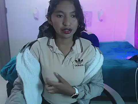 Samanta 777 online show from May 13, 2026, 4:43 am